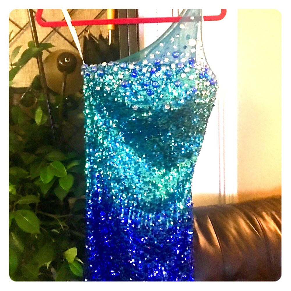 Prom, Homecoming, or Pageant Dress